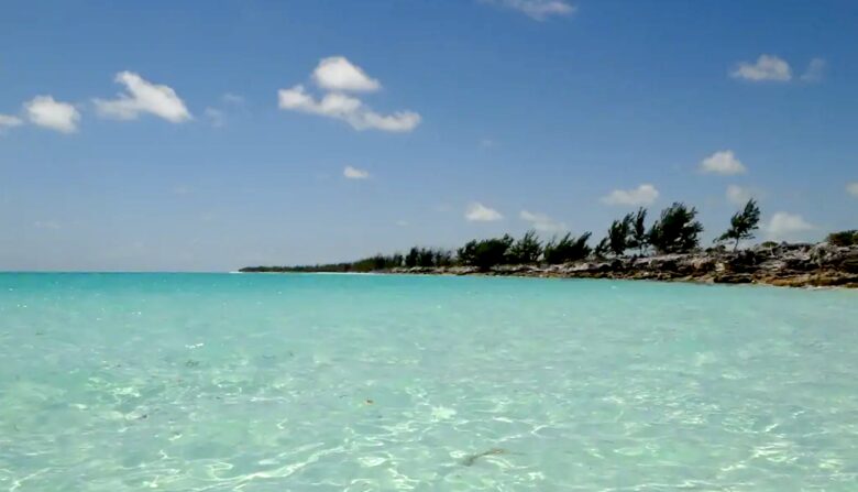 Beautiful Overwater Townhouse - Great Harbour Cay, Bahamas