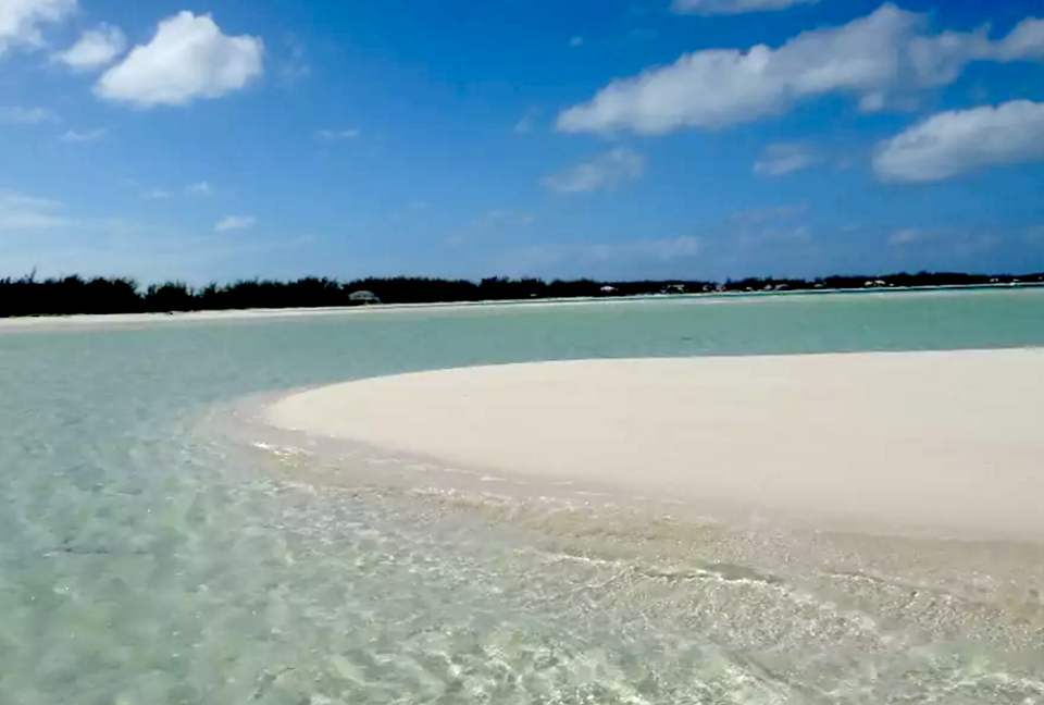 Beautiful Overwater Townhouse - Great Harbour Cay, Bahamas