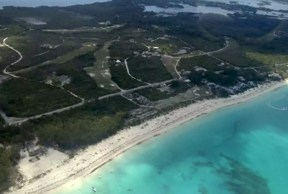 Beautiful Beachfront Double Villa - Great Harbour Cay, Bahamas