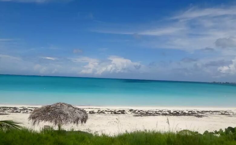 Beautiful Beachfront Double Villa - Great Harbour Cay, Bahamas
