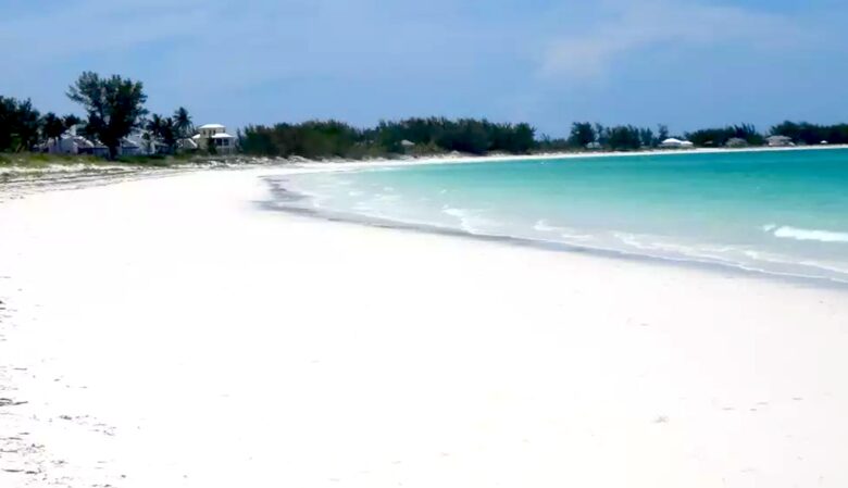 Beautiful Beachfront Double Villa - Great Harbour Cay, Bahamas