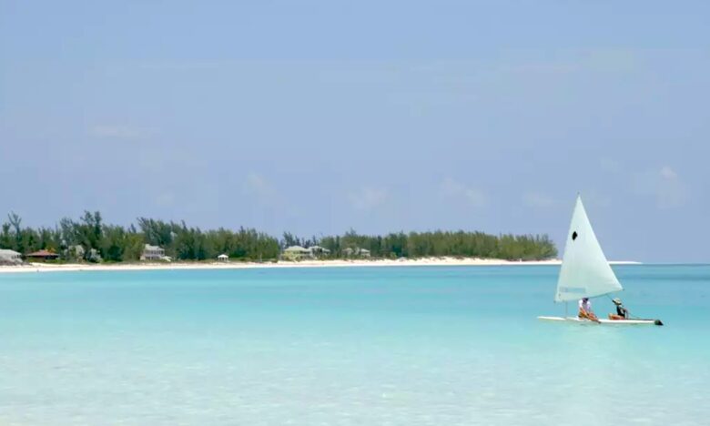 Beautiful Beachfront Double Villa - Great Harbour Cay, Bahamas