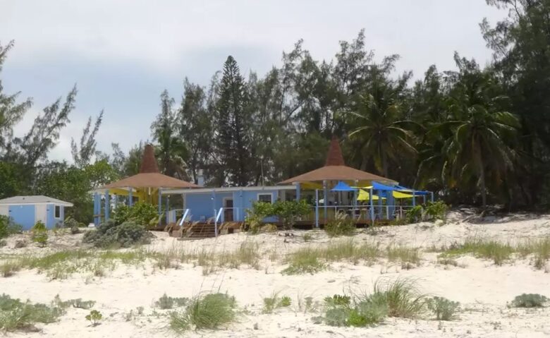 Beautiful Beachfront Double Villa - Great Harbour Cay, Bahamas