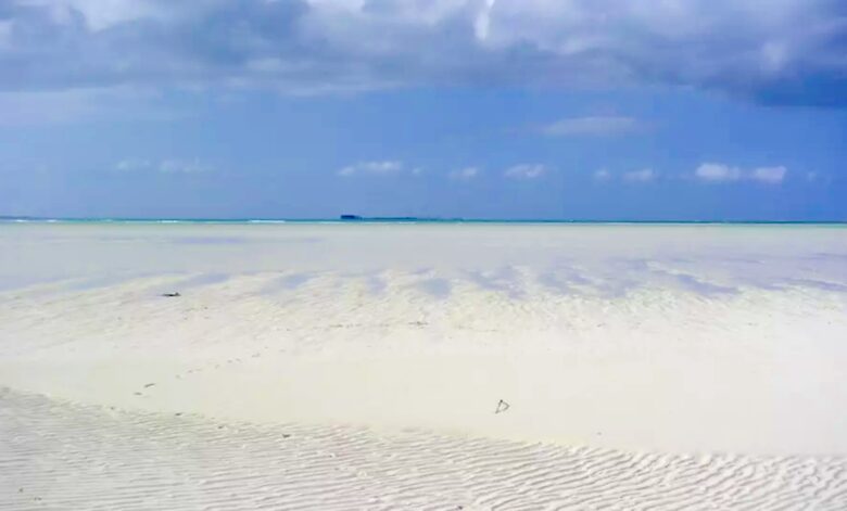 Beautiful Beachfront Double Villa - Great Harbour Cay, Bahamas