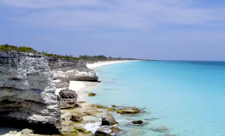 Beautiful Beachfront Double Villa - Great Harbour Cay, Bahamas