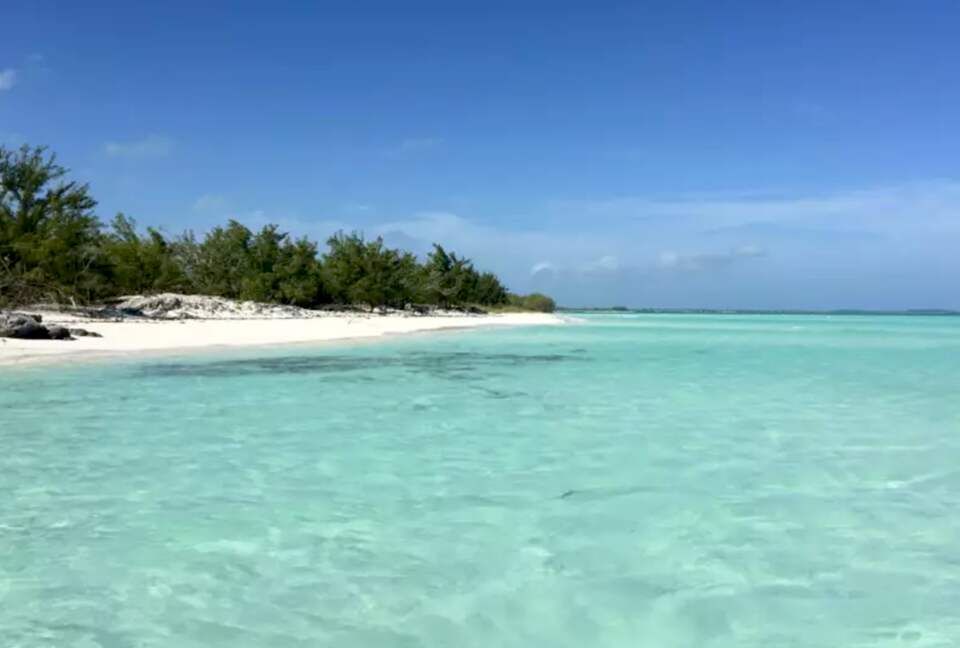 Beautiful Beachfront Double Villa - Great Harbour Cay, Bahamas