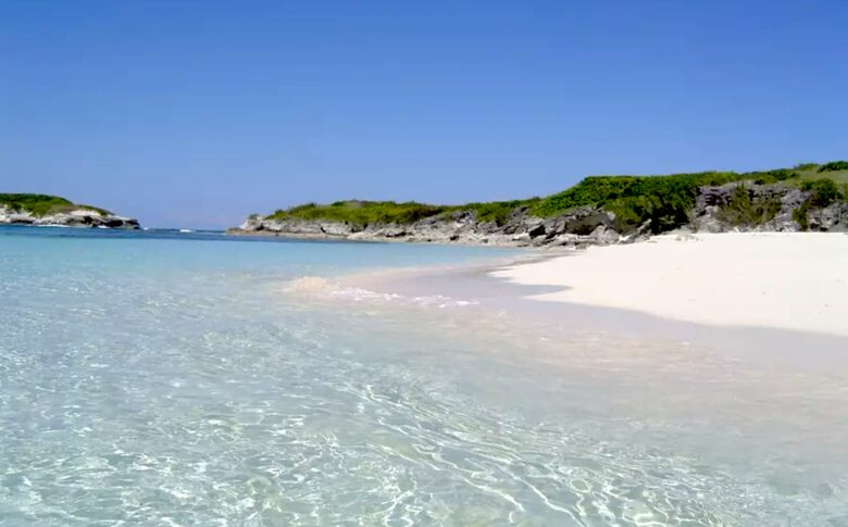 Beautiful Beachfront Double Villa - Great Harbour Cay, Bahamas