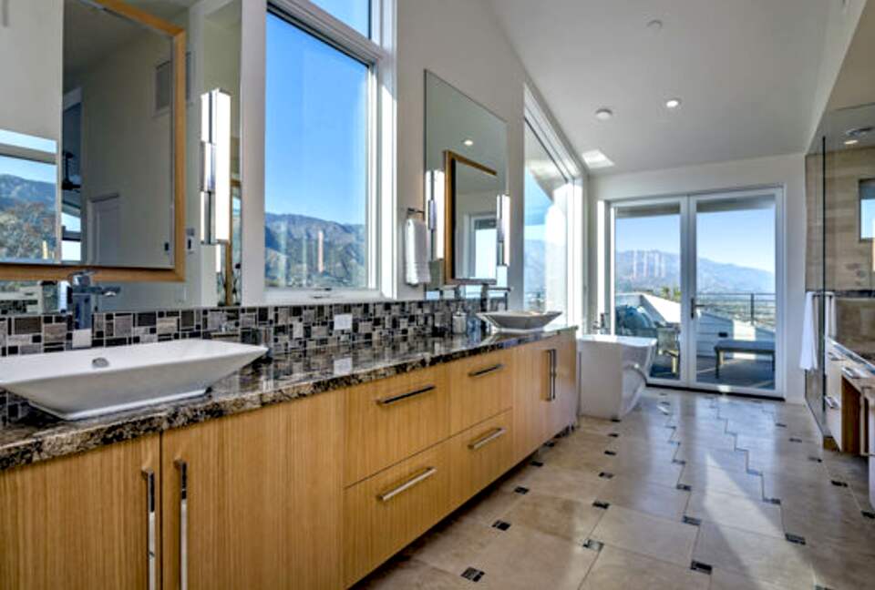 Santa Barbara Vista Retreat - Santa Barbara, California