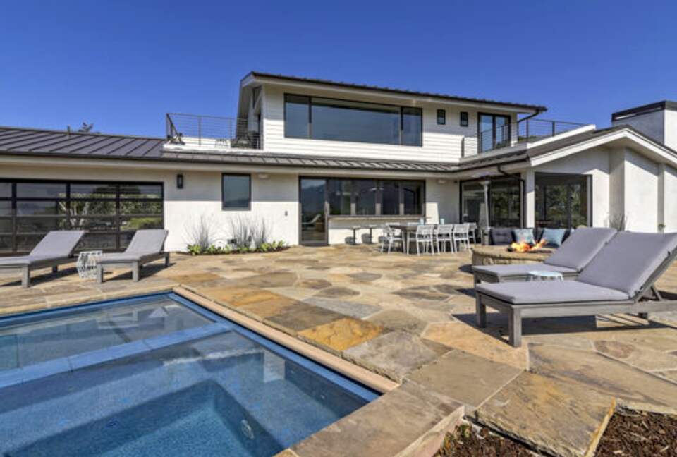 Santa Barbara Vista Retreat - Santa Barbara, California