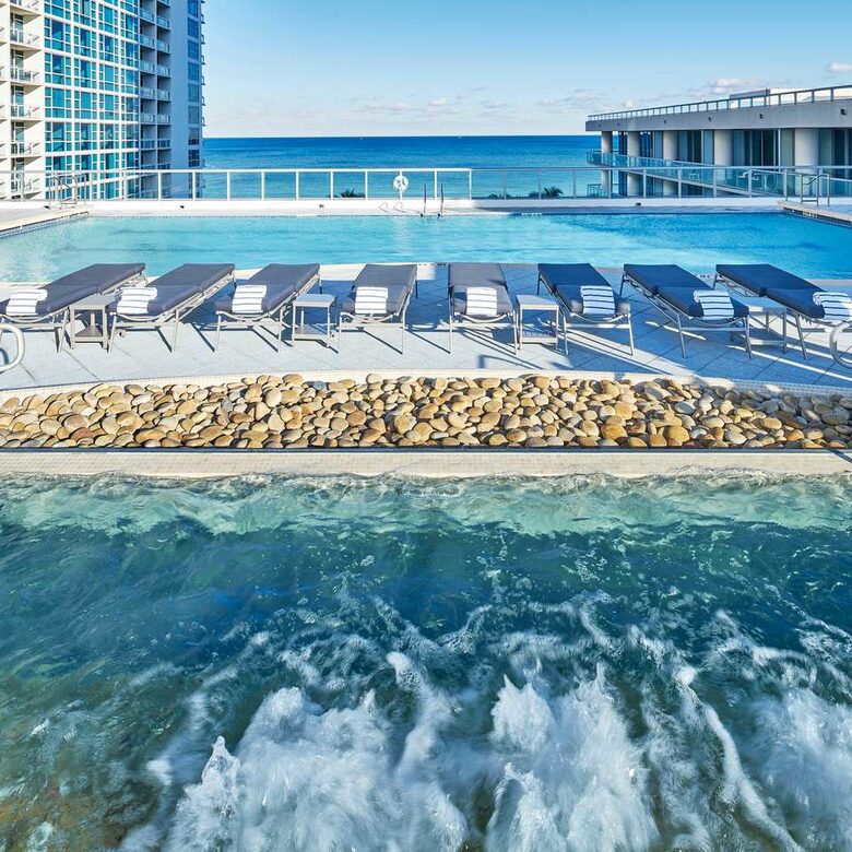Ocean View Carillon Luxury Wellness Resort - Miami Beach, Florida