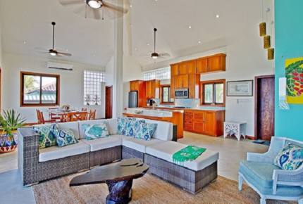 Second Floor Living Room, Ocean Front