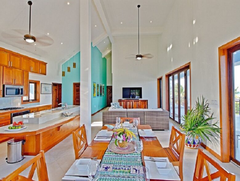 Second Floor Living & Dining Room, Ocean Front