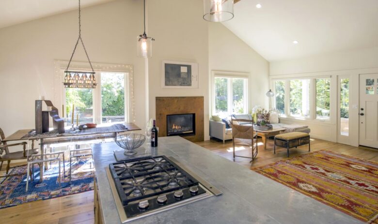 Castle Retreat and Cottage - Sonoma, California