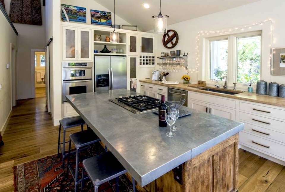 Castle Retreat and Cottage - Sonoma, California