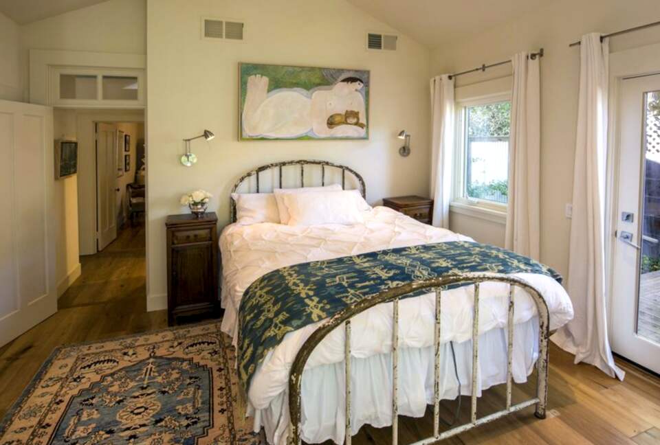 Castle Retreat and Cottage - Sonoma, California