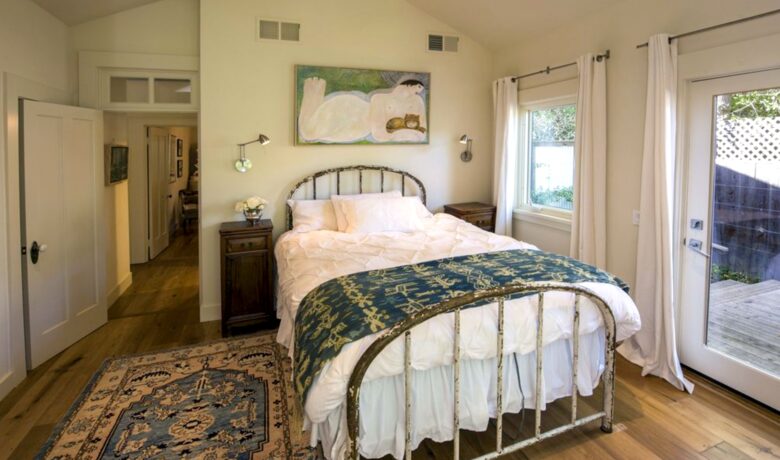 Castle Retreat and Cottage - Sonoma, California