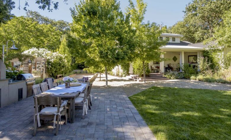 Castle Retreat and Cottage - Sonoma, California