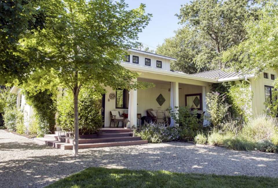 Castle Retreat and Cottage - Sonoma, California