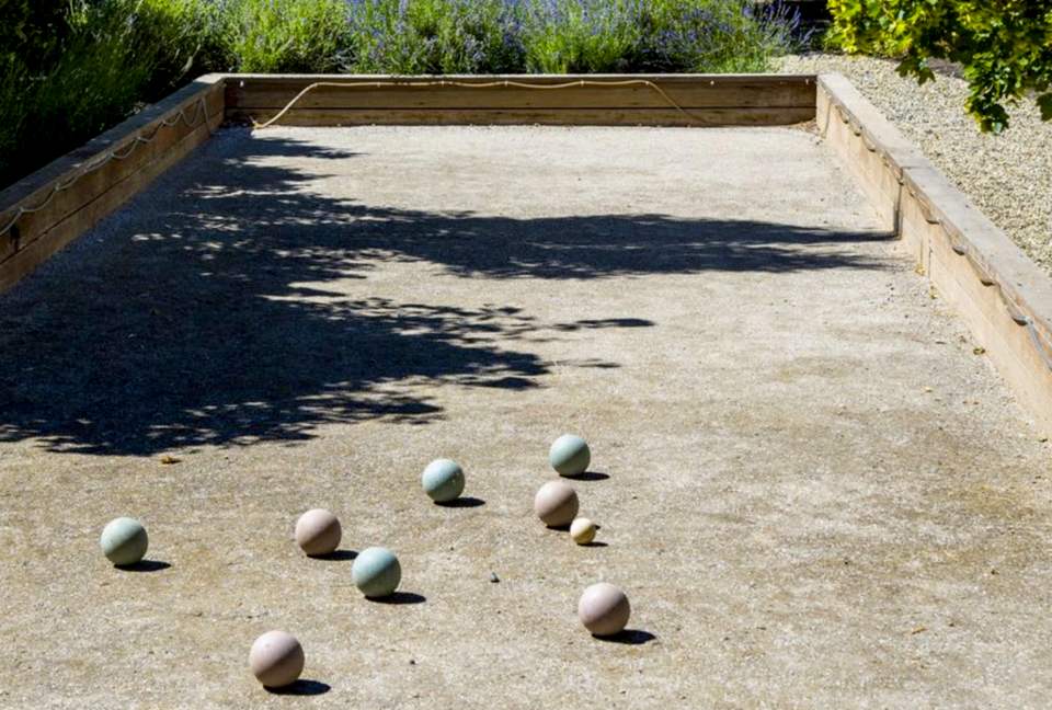 Castle Retreat and Cottage - Sonoma, California