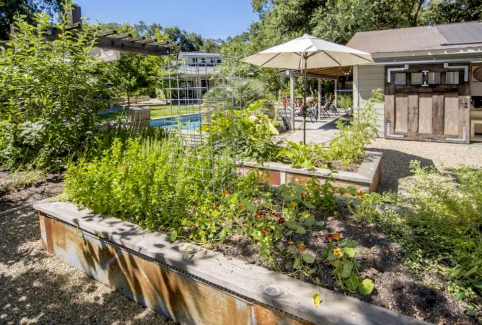 Castle Retreat and Cottage - Sonoma, California