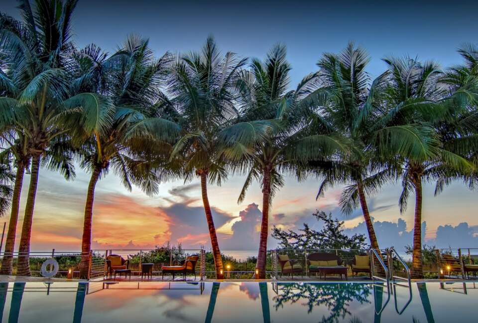 Ocean View Carillon Luxury Wellness Resort - Miami Beach, Florida
