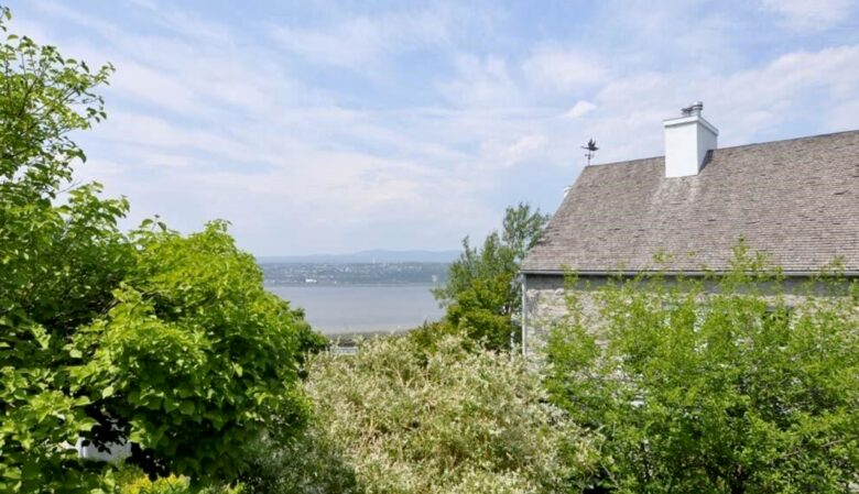 Ile d'Orléans Mansion (near Old Quebec City) - Ste-Pétronille, Canada
