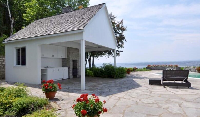 Ile d'Orléans Mansion (near Old Quebec City) - Ste-Pétronille, Canada