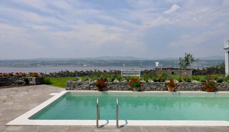 Ile d'Orléans Mansion (near Old Quebec City) - Ste-Pétronille, Canada