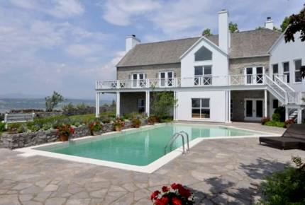 Ile d'Orléans Mansion (near Old Quebec City) - Ste-Pétronille, Canada