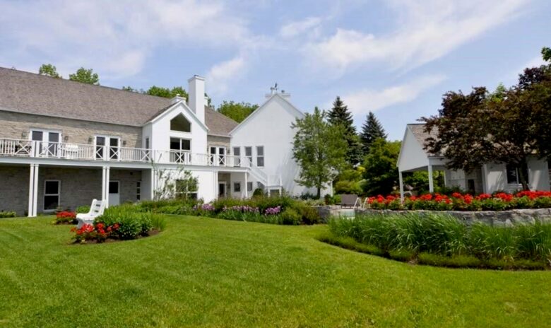 Ile d'Orléans Mansion (near Old Quebec City) - Ste-Pétronille, Canada