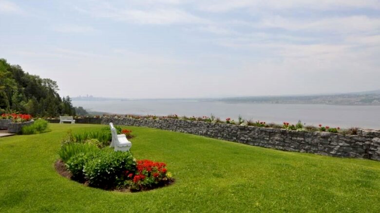 Ile d'Orléans Mansion (near Old Quebec City) - Ste-Pétronille, Canada