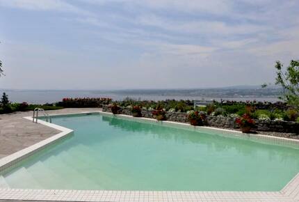 Ile d'Orléans Mansion (near Old Quebec City) - Ste-Pétronille, Canada