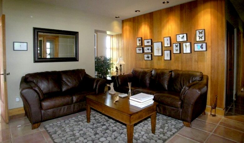 Ile d'Orléans Mansion (near Old Quebec City) - Ste-Pétronille, Canada