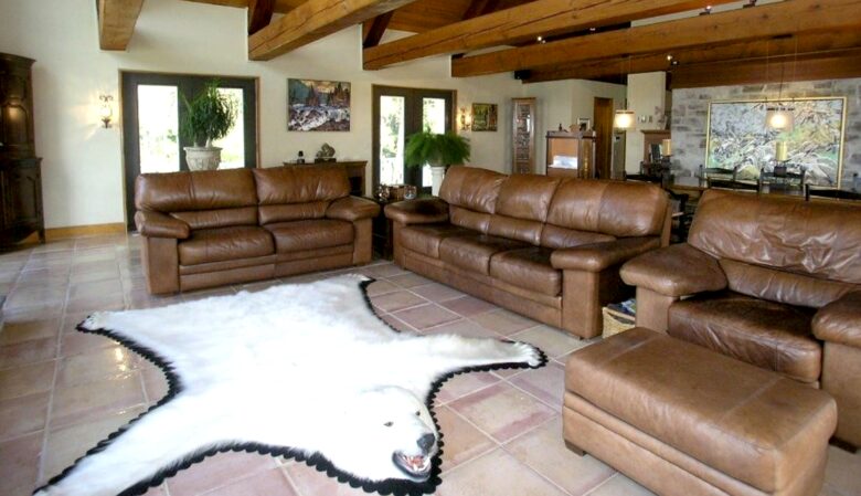 Ile d'Orléans Mansion (near Old Quebec City) - Ste-Pétronille, Canada