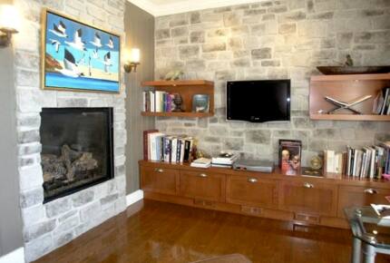 Ile d'Orléans Mansion (near Old Quebec City) - Ste-Pétronille, Canada