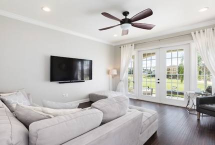 Six Miles to Disney in Luxurious Reunion Resort! - Reunion, Florida