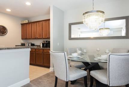 Six Miles to Disney in Luxurious Reunion Resort! - Reunion, Florida