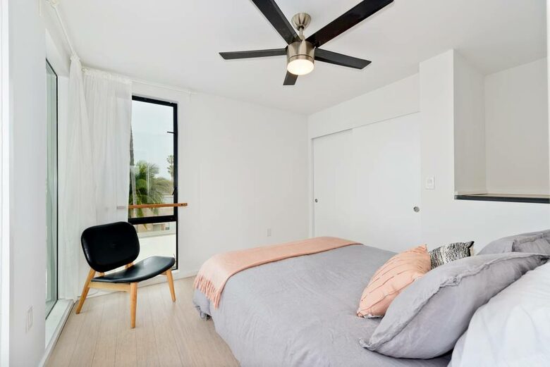 Brand New Home Steps From the Sand With Panoramic Rooftop Deck - San Diego, California