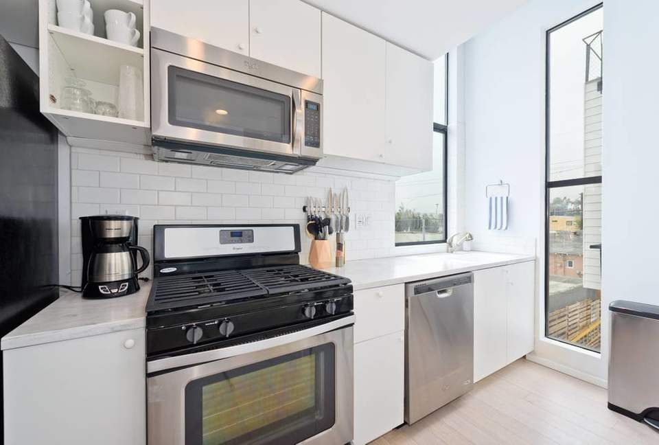 Brand New Home Steps From the Sand With Panoramic Rooftop Deck - San Diego, California