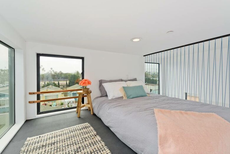 Brand New Home Steps From the Sand With Panoramic Rooftop Deck - San Diego, California