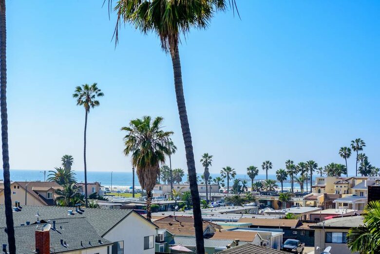 Brand New Home Steps From the Sand With Panoramic Rooftop Deck - San Diego, California