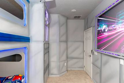 Ultimate Villa - Davenport, Florida