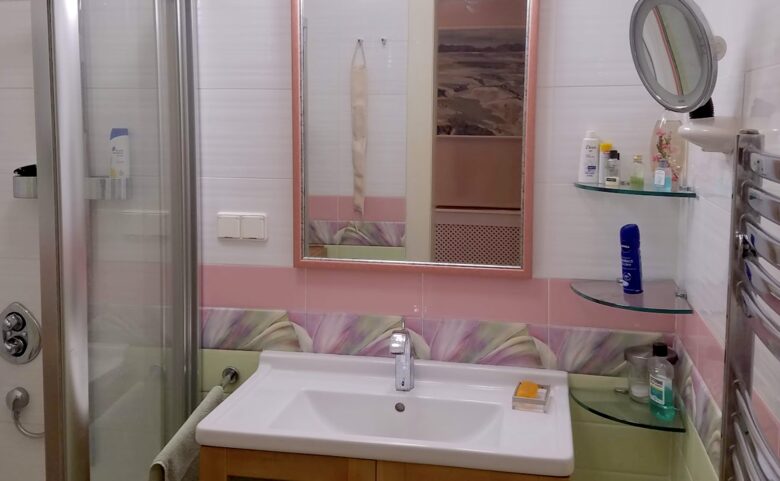 Picturesque Neoclassical Prague Flat - Prague, Czechia