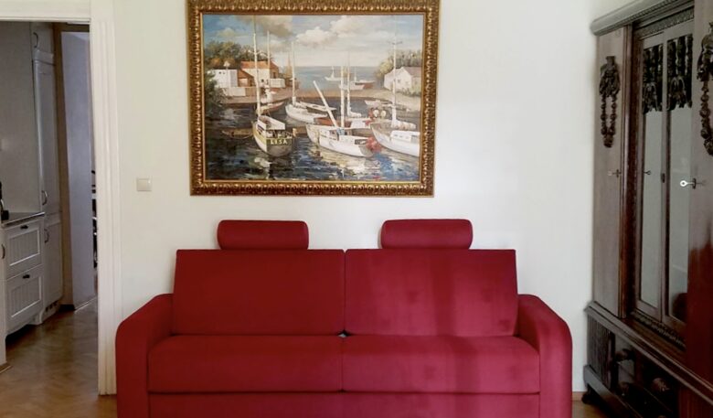 Picturesque Neoclassical Prague Flat - Prague, Czechia