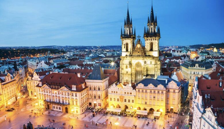 Picturesque Neoclassical Prague Flat - Prague, Czechia