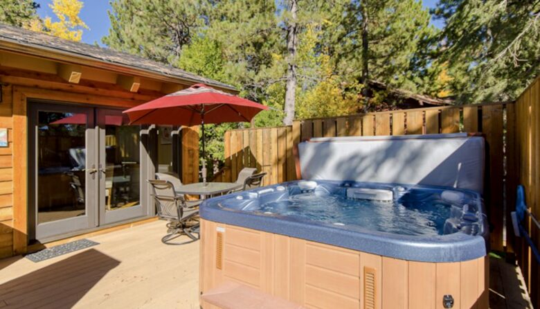 North Lake Tahoe: Lakewood Lodge - Tahoe City, California