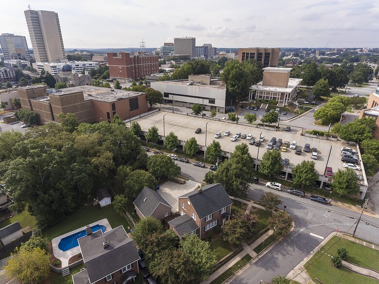 Marshall Art House in Downtown Greenville - Greenville, South Carolina