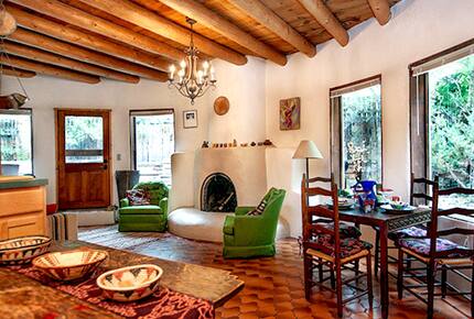 Sister Casita - Bohemian and Dog-Friendly! - Taos, New Mexico