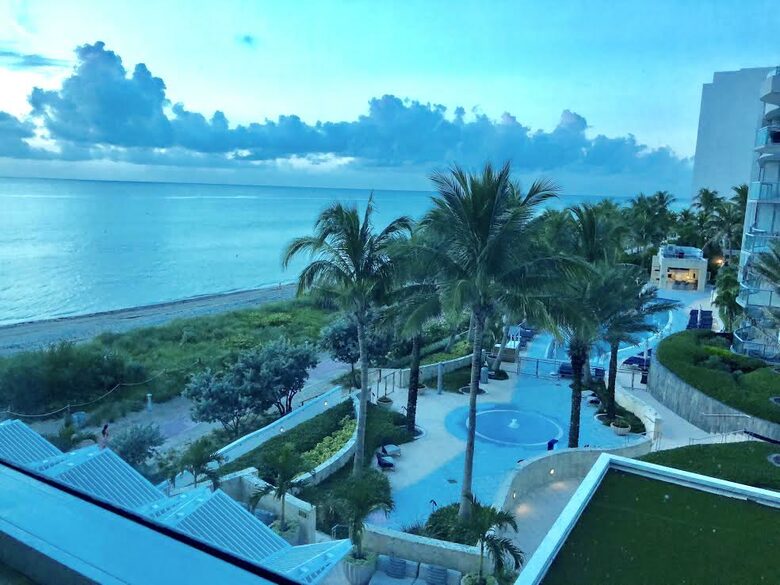 Ocean View Carillon Luxury Wellness Resort - Miami Beach, Florida