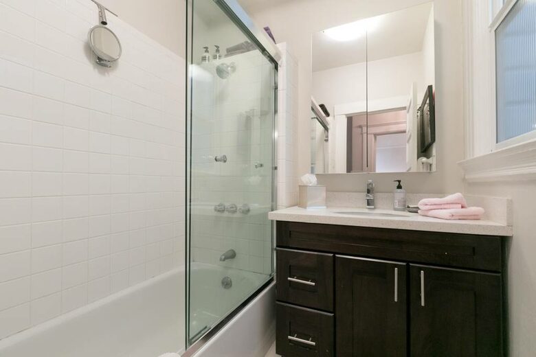 Sophisticated Victorian Flat Between Castro & Mission Dolores - San Francisco, California